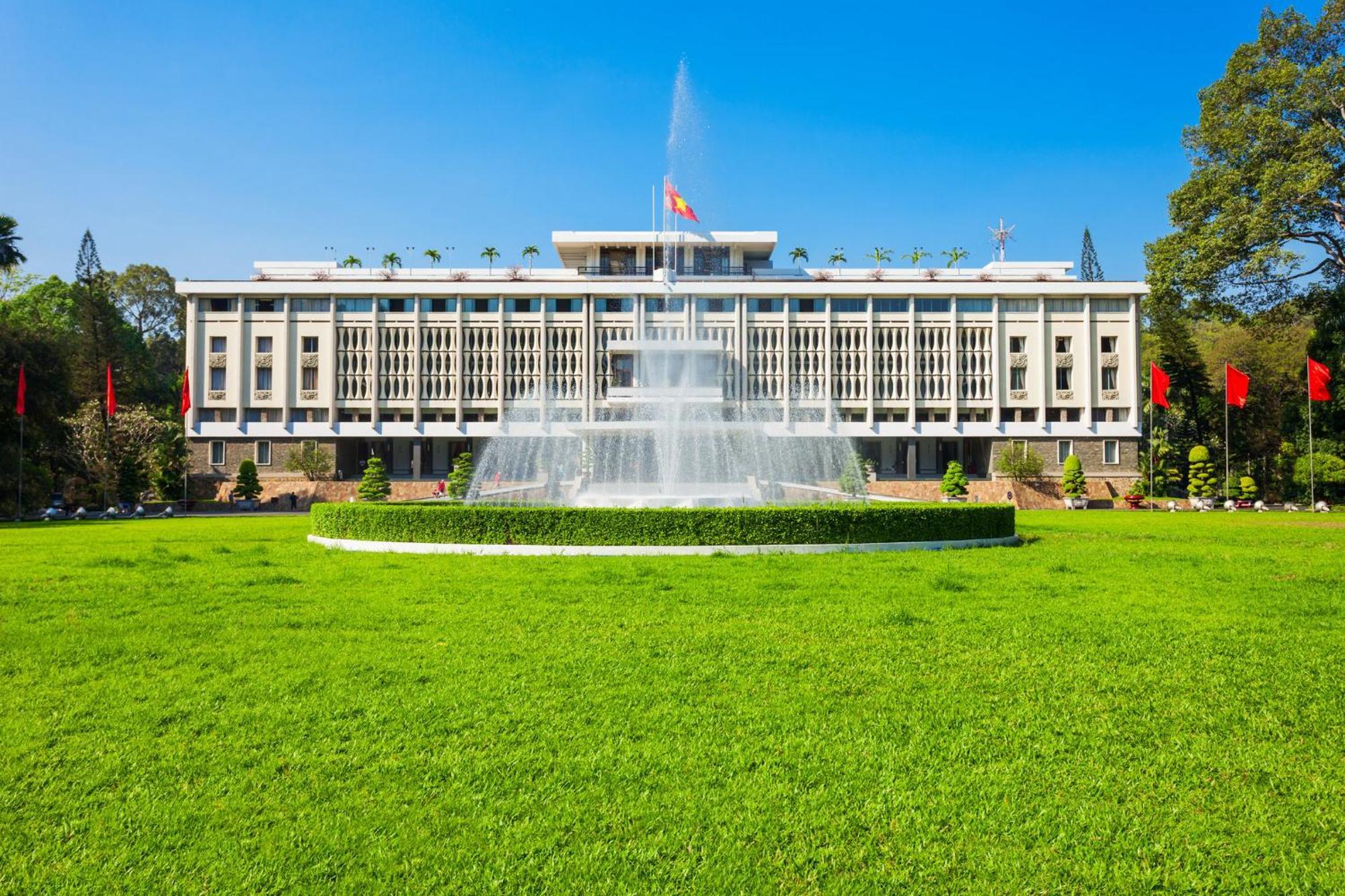 ホリデー イン&スイーツ サイゴン エアポート ホーチミン市 エクステリア 写真